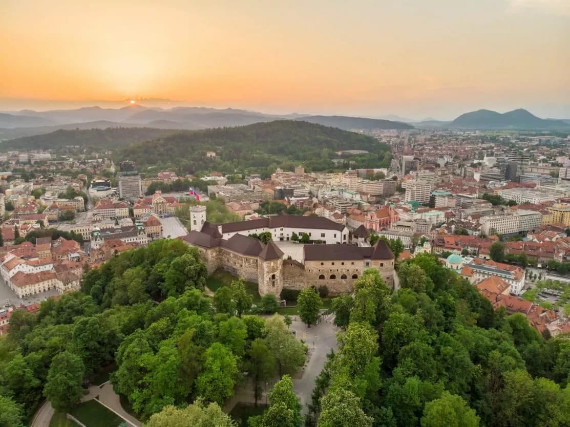Ljubljana-Castle-and-sunset-1-scaled-2
