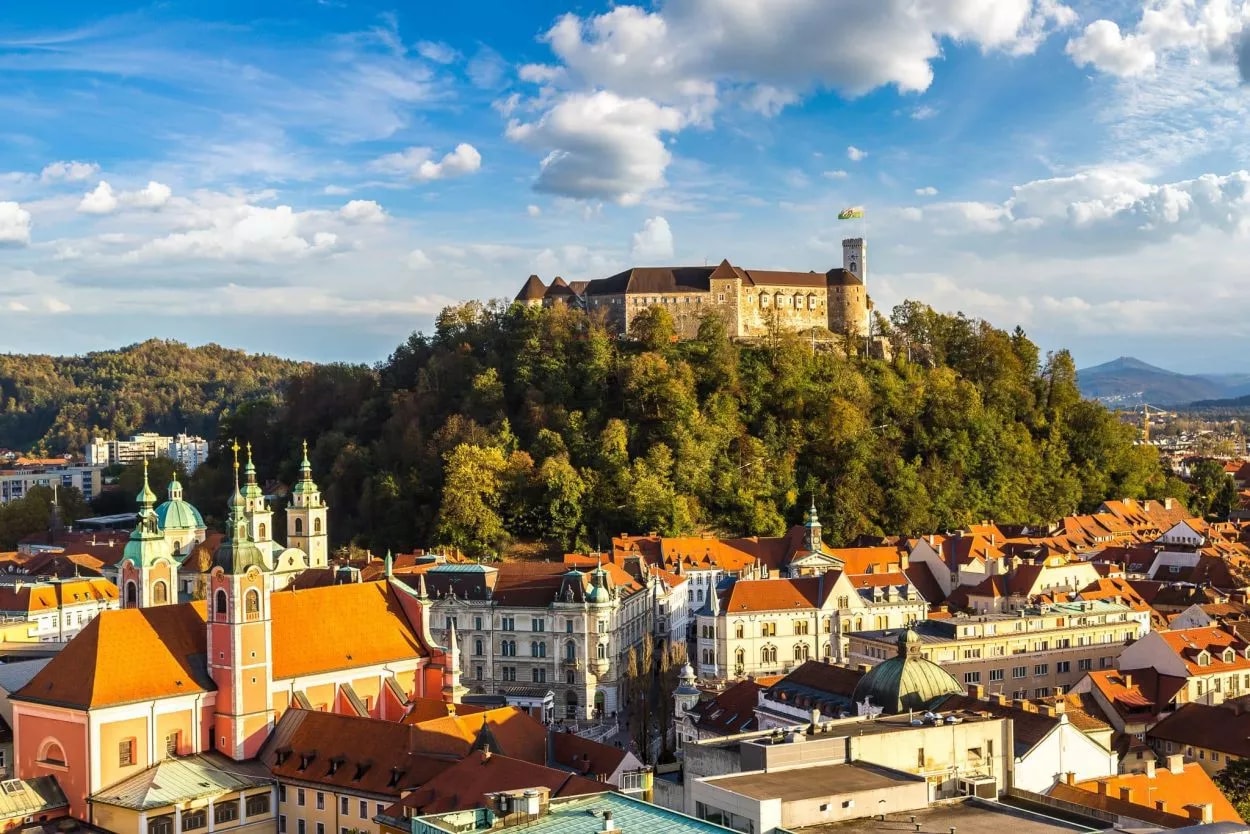 Ljubljana-Castle-over-the-city-scaled-2